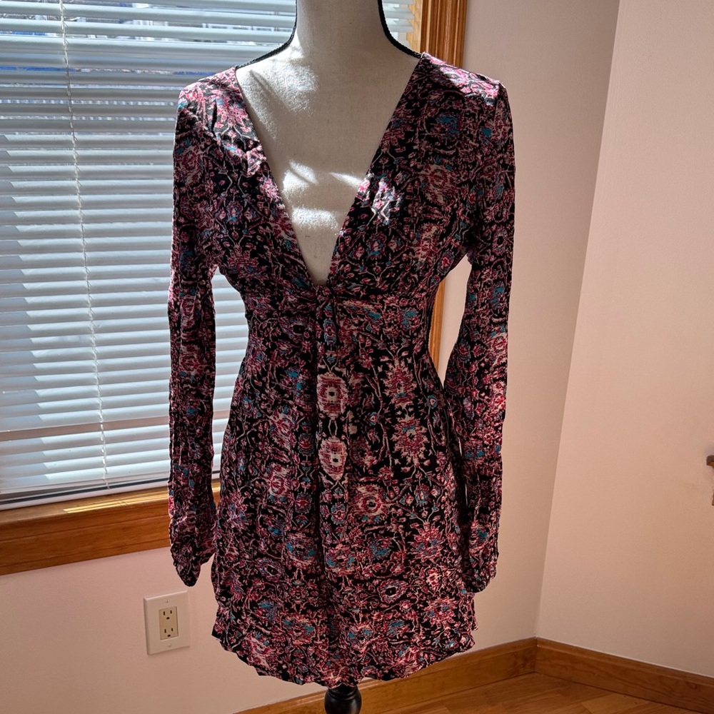 Forever 21 Black and Pink Floral Long Sleeve Mini Dress